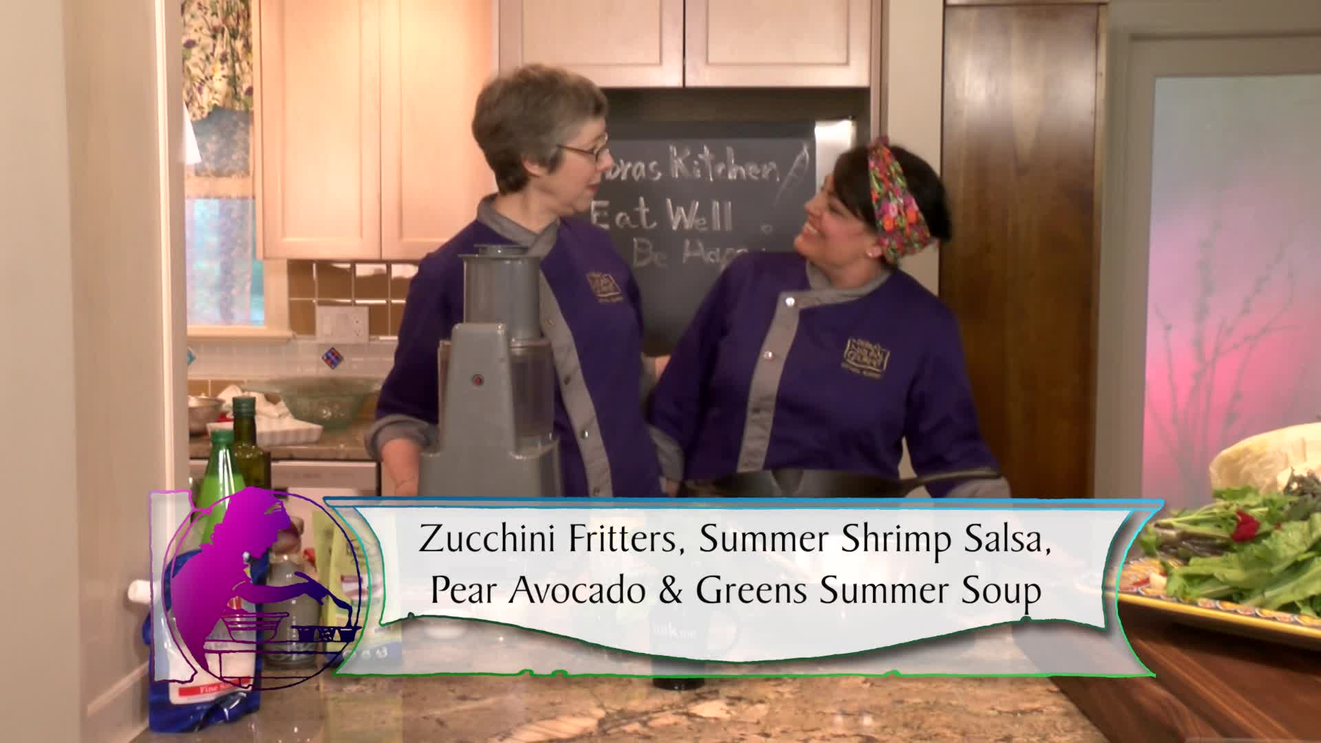 Eat Well Be Happy: Shrimp salsa & zucchini fritters